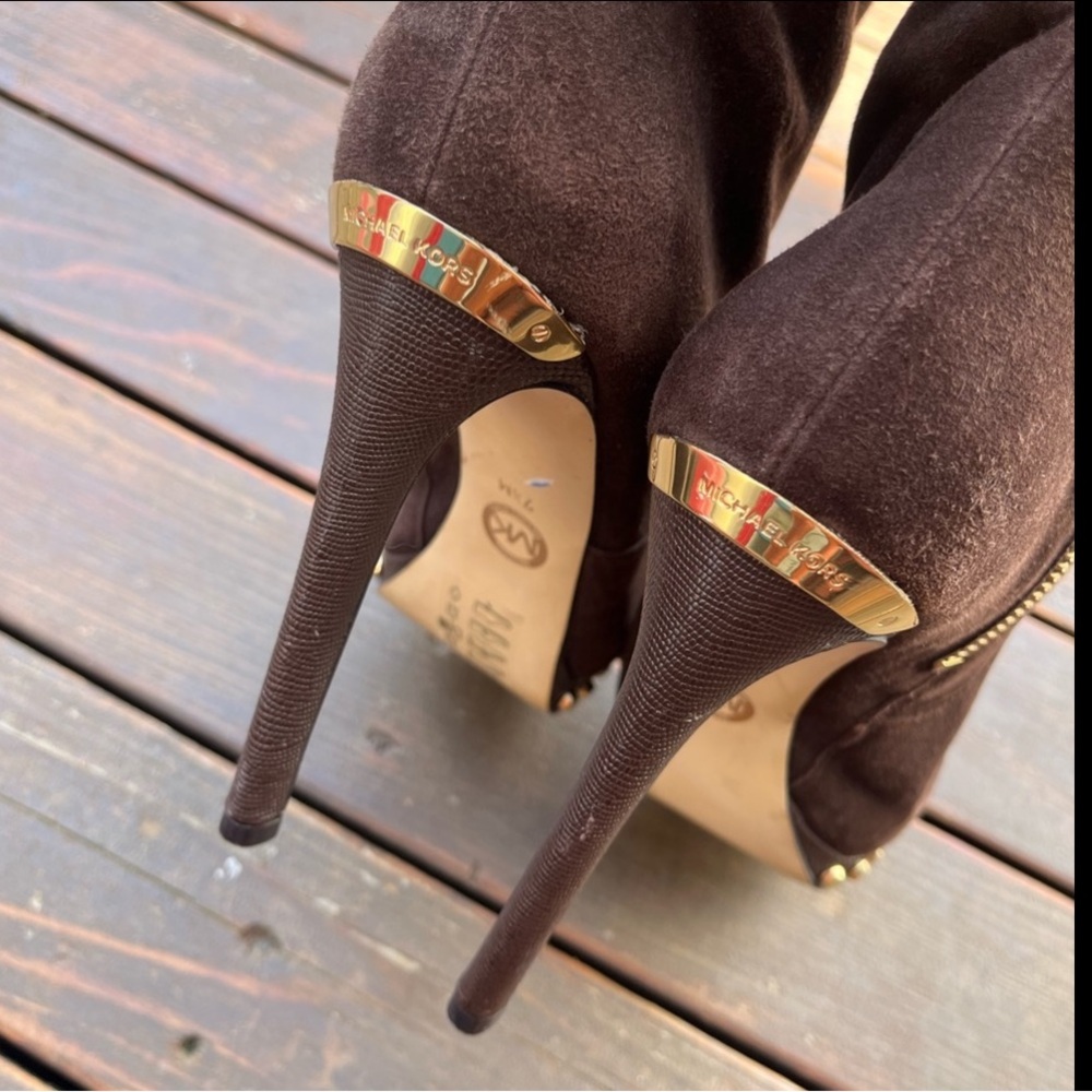 Micheal Kors Brown Suede Gold Studded Boots - Picture 15 of 15